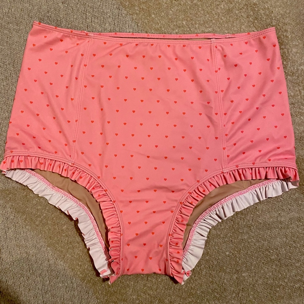 Kortni Jeane All Ruffle Up Bottoms
